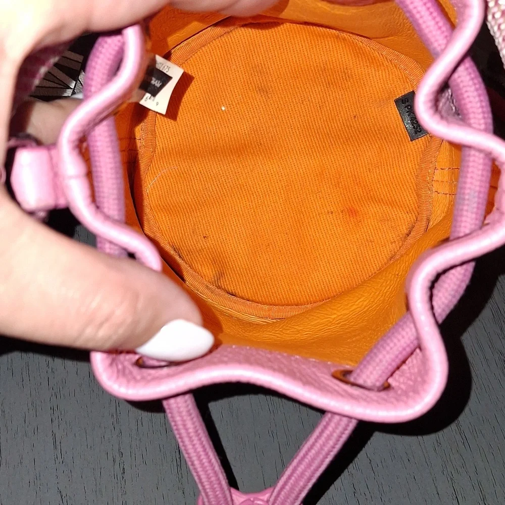 Marc Jacobs The Bucket Pink Mini Bag Is Missing The Shoulder Strap - Picture 3 of 11